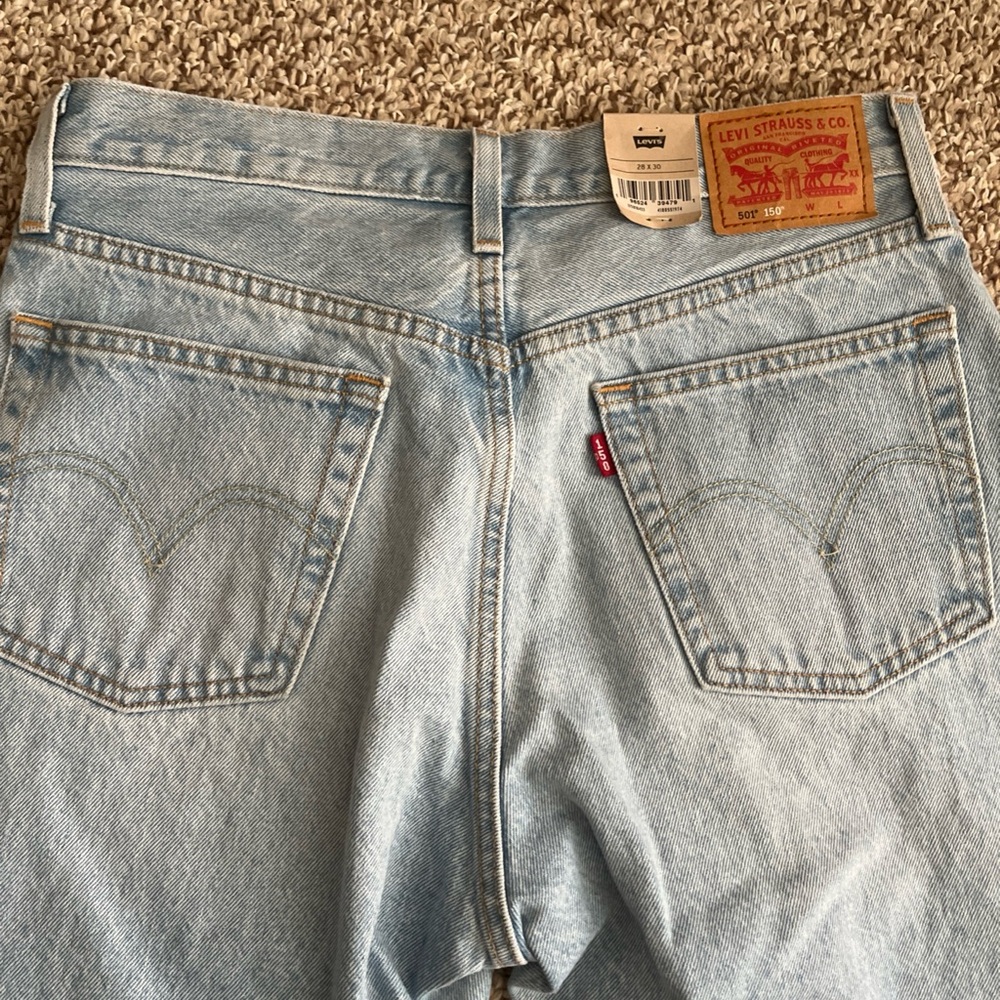 Levi’s 501 Jeans Women’s Light Wash Floral Patchwork 28x30 - Picture 7 of 10